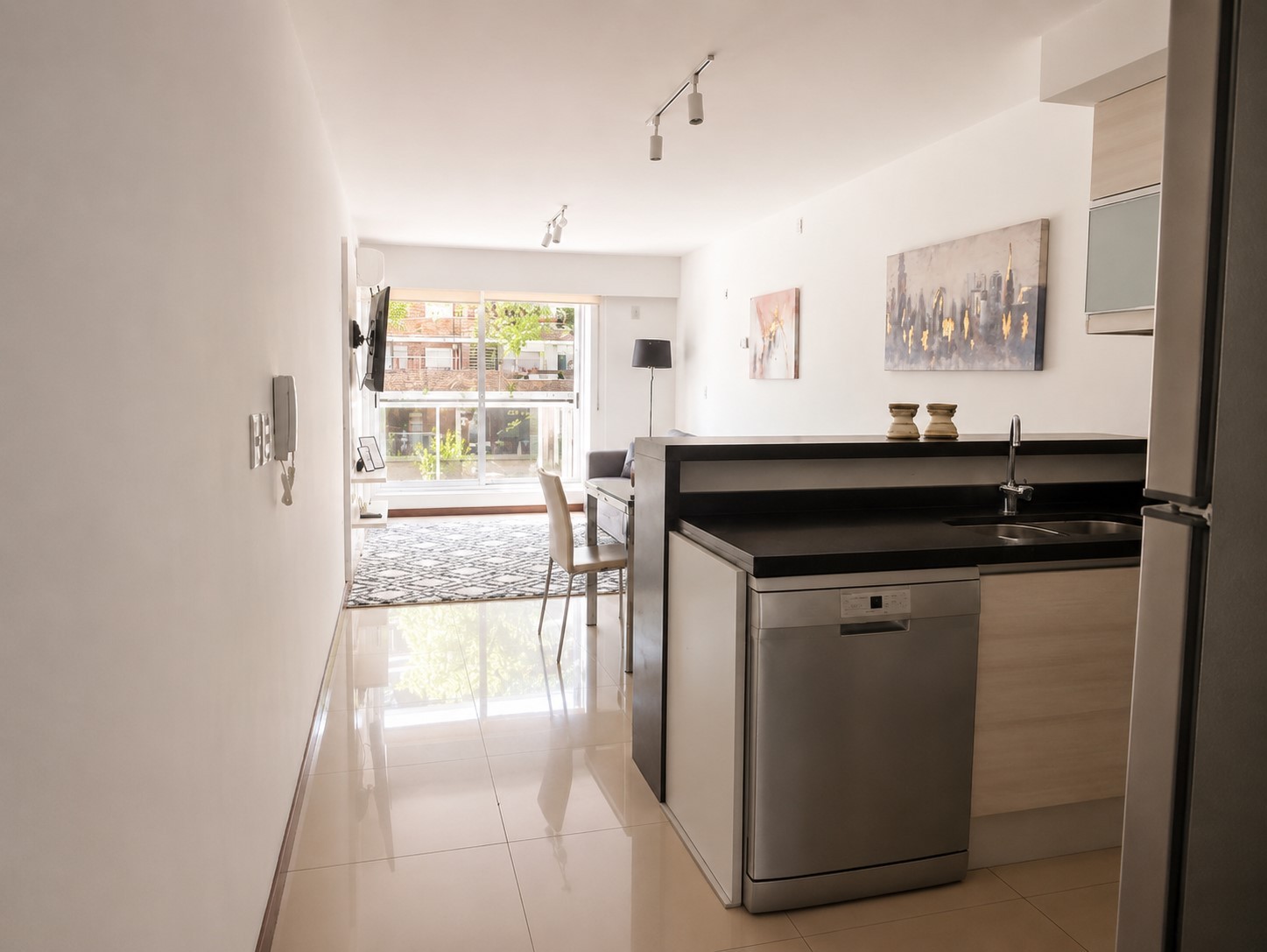 POCITOS ALQUILER APARTAMENTO 2 DORMITORIOS CON MUEBLES Y PATIO CON PARRILLERO · Foto 11