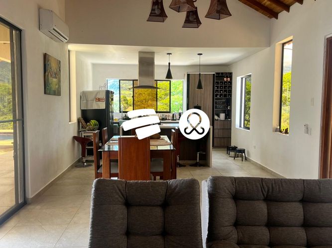 Casa de 4 alcobas en venta en La Florida, Medellín, 19 m² · foto 9 de 16