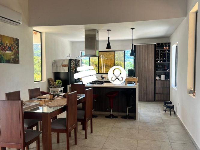 Casa de 4 alcobas en venta en La Florida, Medellín, 19 m² · foto 10 de 16