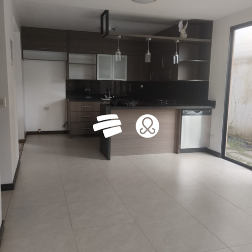 Casa de 3 alcobas en venta en La Ceja, 79 m² · foto 3 de 17