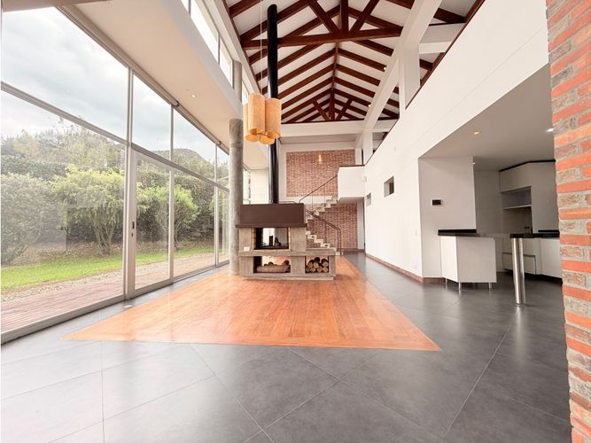 Casa de 3 alcobas en venta en Siberia, Cota, 250 m² · foto 4 de 24