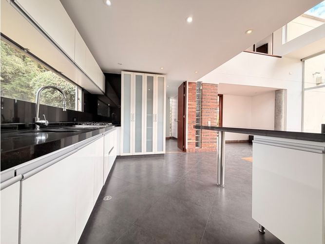 Casa de 3 alcobas en venta en Siberia, Cota, 250 m² · foto 9 de 24