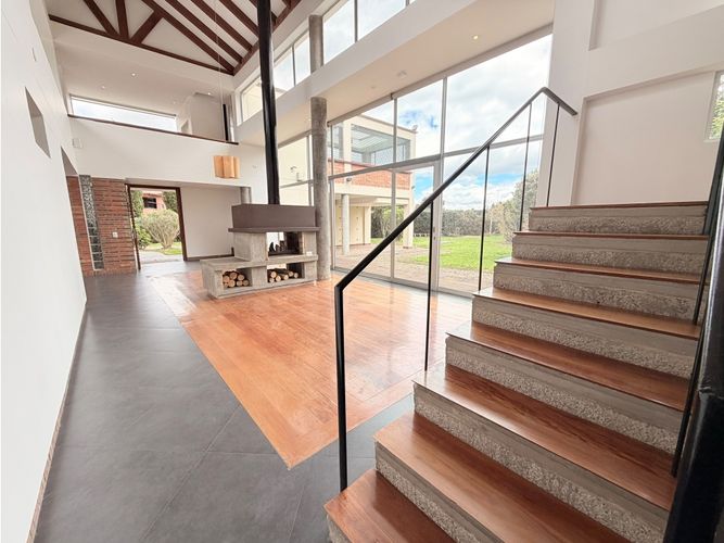 Casa de 3 alcobas en venta en Siberia, Cota, 250 m² · foto 12 de 24