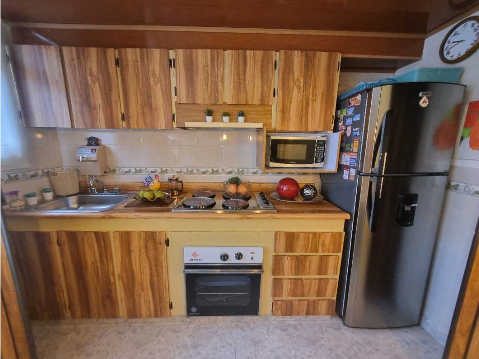 Casa en venta en La Esmeralda, Bogotá · foto 3 de 24