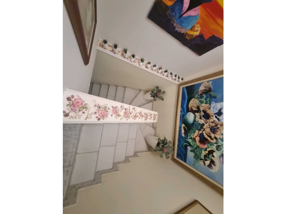 Casa en venta en La Esmeralda, Bogotá · foto 4 de 24