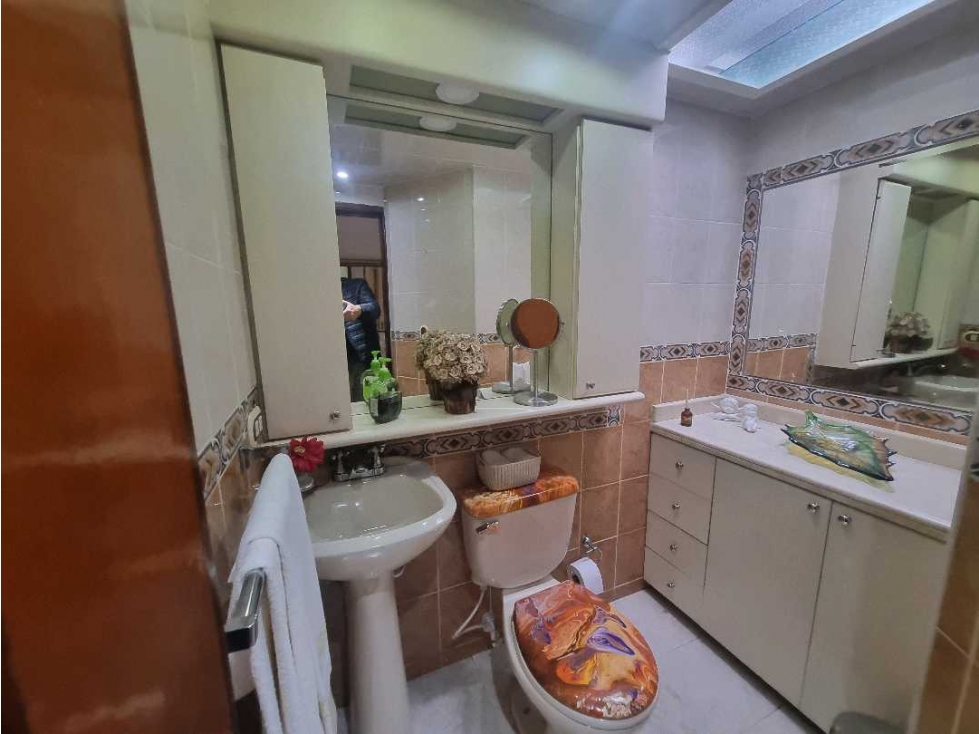 Casa en venta en La Esmeralda, Bogotá · foto 11 de 24