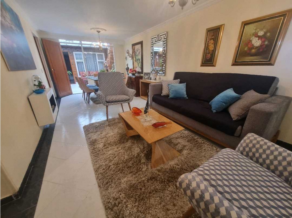 Casa en venta en La Esmeralda, Bogotá · foto 14 de 24