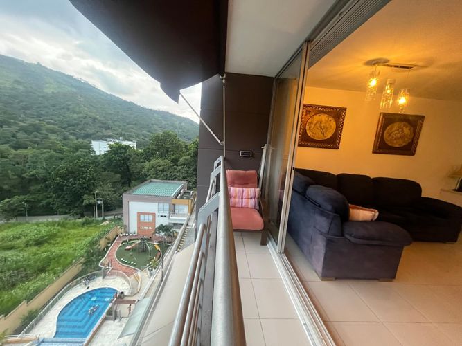 Apartamento de 3 alcobas en venta en Ruitoque Condominio, Floridablanca, 94 m² · foto 6 de 24