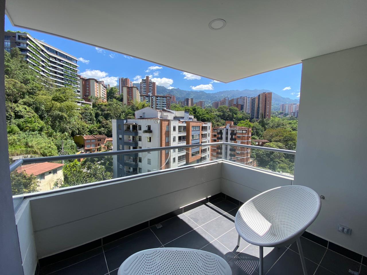 Apartamento en venta en Cumbres, Envigado · foto 5 de 18