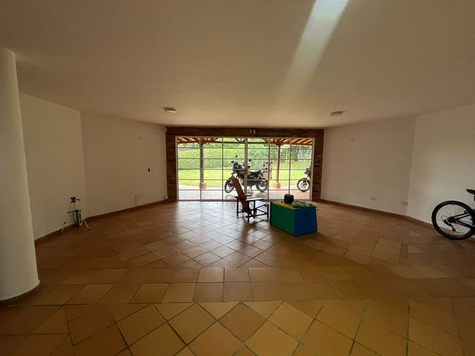 Casa de 4 alcobas en venta en La Loma, Piedecuesta, 340 m² · foto 3 de 20