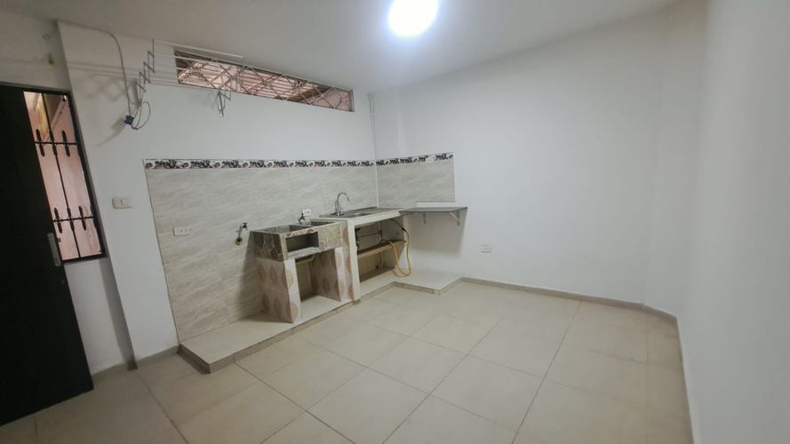 Apartaestudio en arriendo en Los Libertadores, Cali, 35 m² · foto 8 de 13