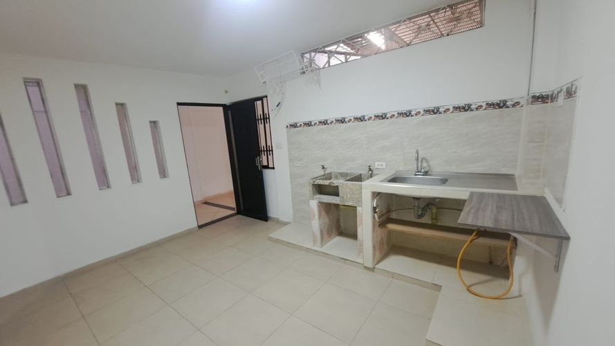 Apartaestudio en arriendo en Los Libertadores, Cali, 35 m² · foto 2 de 13