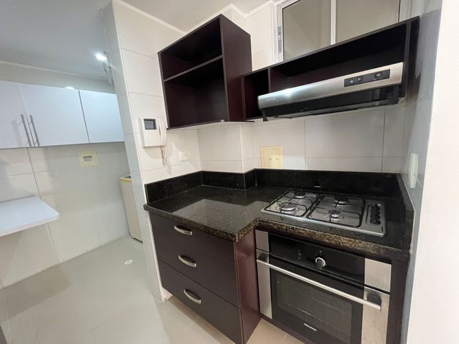 Apartamento de 2 alcobas en venta en Cabecera Del Llano, Bucaramanga, 70 m² · foto 4 de 19