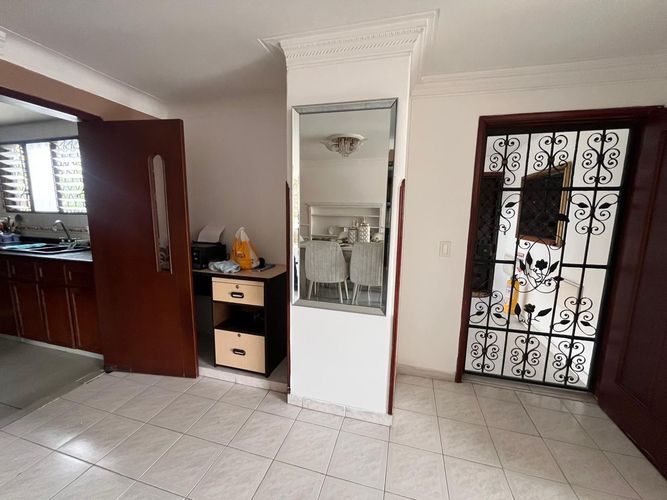 Apartamento de 3 alcobas en venta en Antiguo Campestre, Bucaramanga, 119 m² · foto 4 de 17