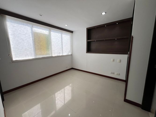 Apartamento de 2 alcobas en venta en Cabecera Del Llano, Bucaramanga, 70 m² · foto 11 de 19