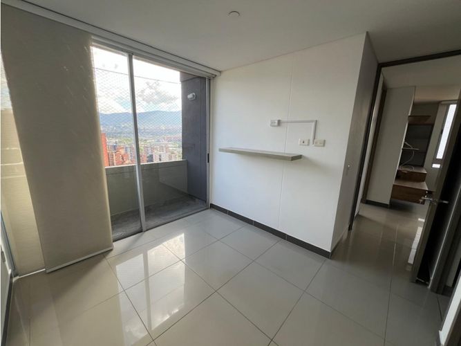 Apartamento de 4 alcobas en arriendo en Santa Maria De Los Angeles, Medellín, 137 m² · foto 6 de 24