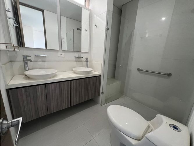 Apartamento de 4 alcobas en arriendo en Santa Maria De Los Angeles, Medellín, 137 m² · foto 17 de 24