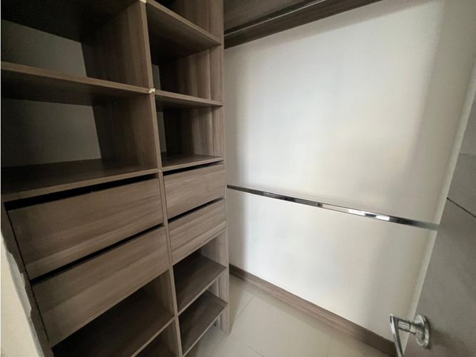 Apartamento de 4 alcobas en arriendo en Santa Maria De Los Angeles, Medellín, 137 m² · foto 18 de 24