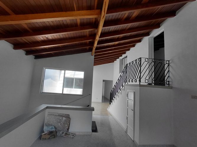 Casa de 4 alcobas en venta en Belén, Medellín, 190 m² · foto 5 de 24