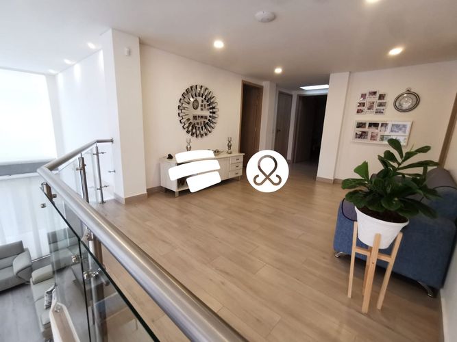 Casa de 5 alcobas en venta en Monteazul, Sabaneta, 696 m² · foto 4 de 9