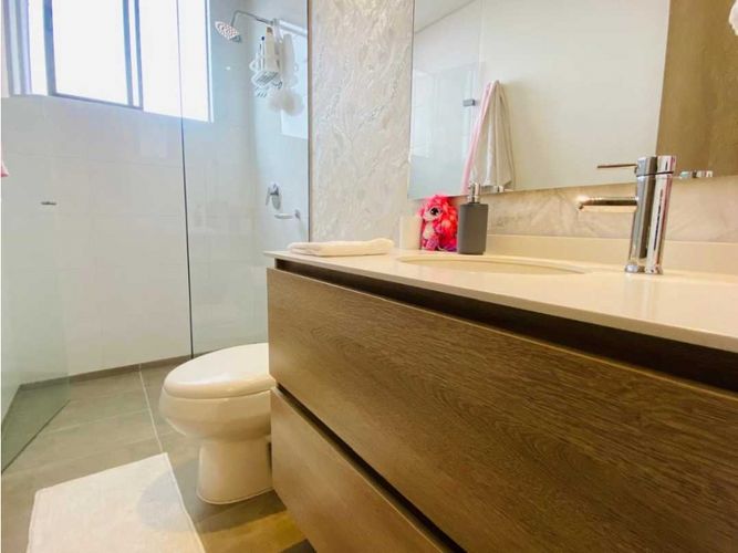 Apartamento de 3 alcobas en venta en El Tesoro, Medellín, 123 m² · foto 11 de 24