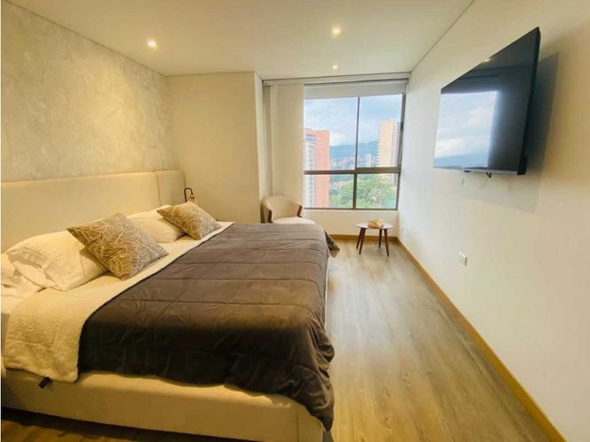 Apartamento de 3 alcobas en venta en El Tesoro, Medellín, 123 m² · foto 14 de 24