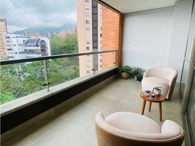 Apartamento de 3 alcobas en venta en El Tesoro, Medellín, 123 m² · foto 18 de 24