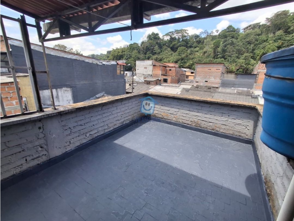 Casa en venta en El Poblado Ii Etapa, Pereira · foto 15 de 24