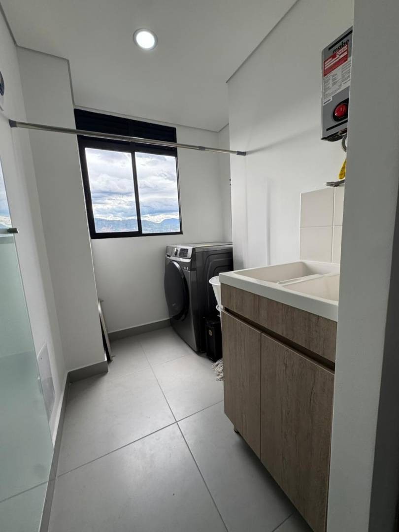 Apartamento en venta en Señorial, Envigado · foto 5 de 16