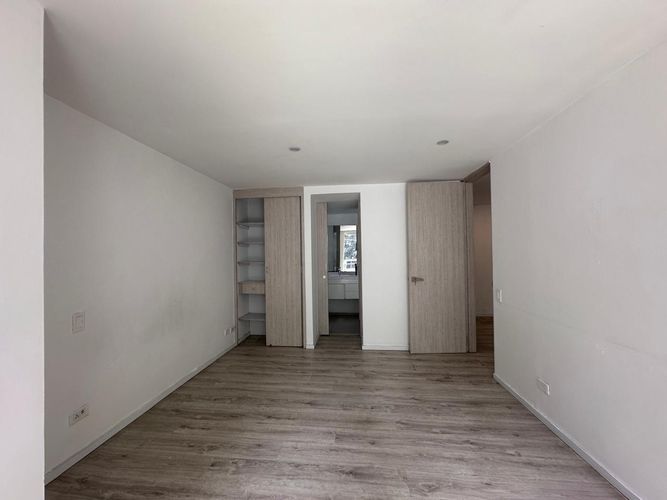 Apartamento de 1 alcoba en arriendo en El Poblado, Medellín, 53 m² · foto 11 de 16