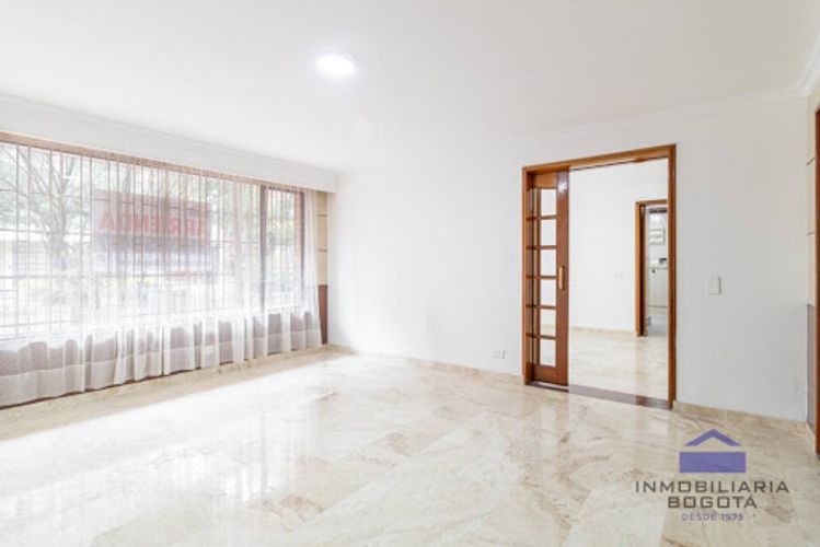 Apartamento de 2 alcobas en arriendo en Chico, Bogotá, 125 m² · foto 4 de 19
