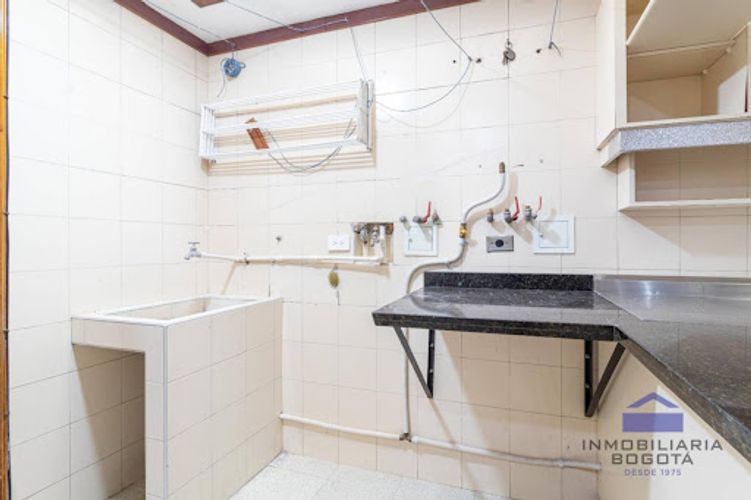 Apartamento de 2 alcobas en arriendo en Chico, Bogotá, 125 m² · foto 7 de 19