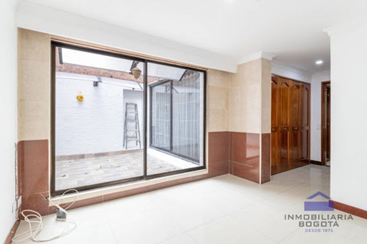 Apartamento de 2 alcobas en arriendo en Chico, Bogotá, 125 m² · foto 11 de 19