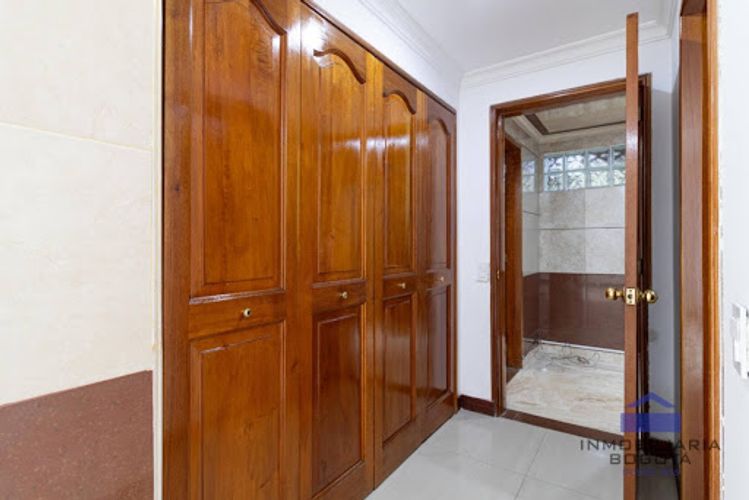 Apartamento de 2 alcobas en arriendo en Chico, Bogotá, 125 m² · foto 13 de 19