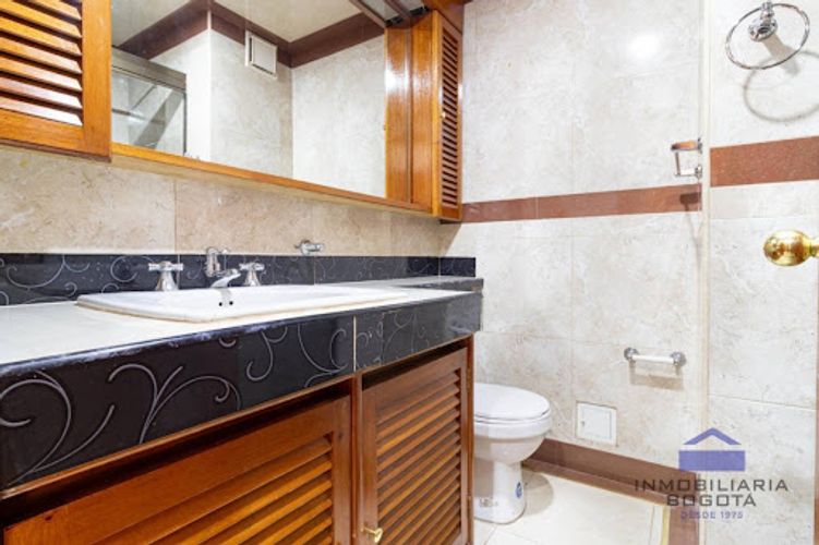 Apartamento de 2 alcobas en arriendo en Chico, Bogotá, 125 m² · foto 14 de 19