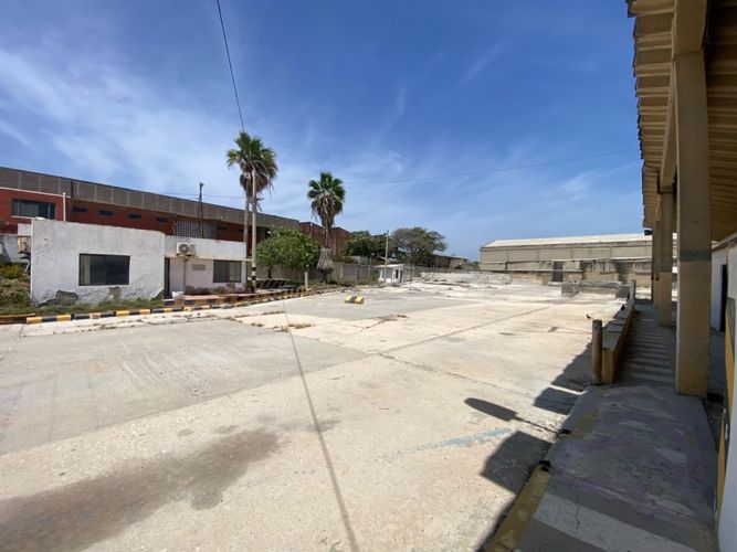 Bodega en venta en Batallon Infanteria, Barranquilla, 2217 m² · foto 12 de 24