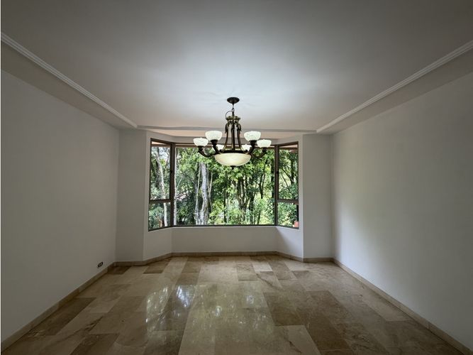 Casa de 4 alcobas en venta en Altos Del Poblado, Medellín, 520 m² · foto 9 de 9