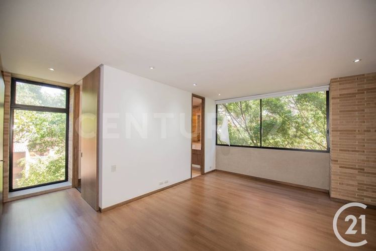 Apartamento de 1 alcoba en arriendo en Lalinde, Medellín, 110 m² · foto 8 de 13