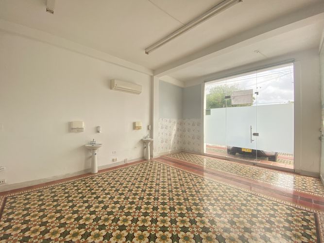 Casa de 8 alcobas en arriendo en El Porvenir, Barranquilla, 447 m² · foto 4 de 24