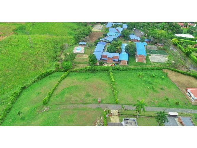 Lote en venta en Cerritos, Pereira, 3333 m² · foto 2 de 20