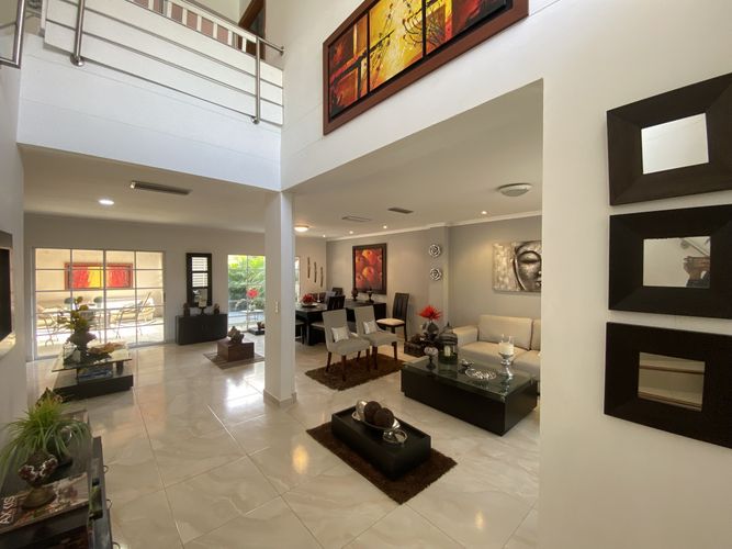 Casa de 4 alcobas en venta en Cr.La Castellana, Barranquilla, 212 m² · foto 2 de 24