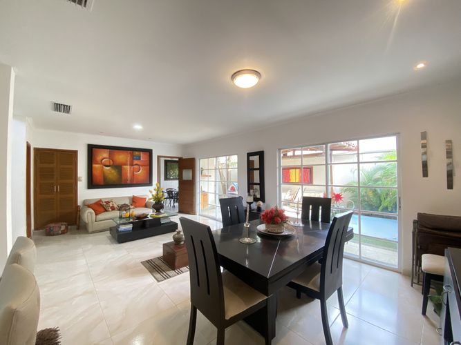 Casa de 4 alcobas en venta en Cr.La Castellana, Barranquilla, 212 m² · foto 5 de 24