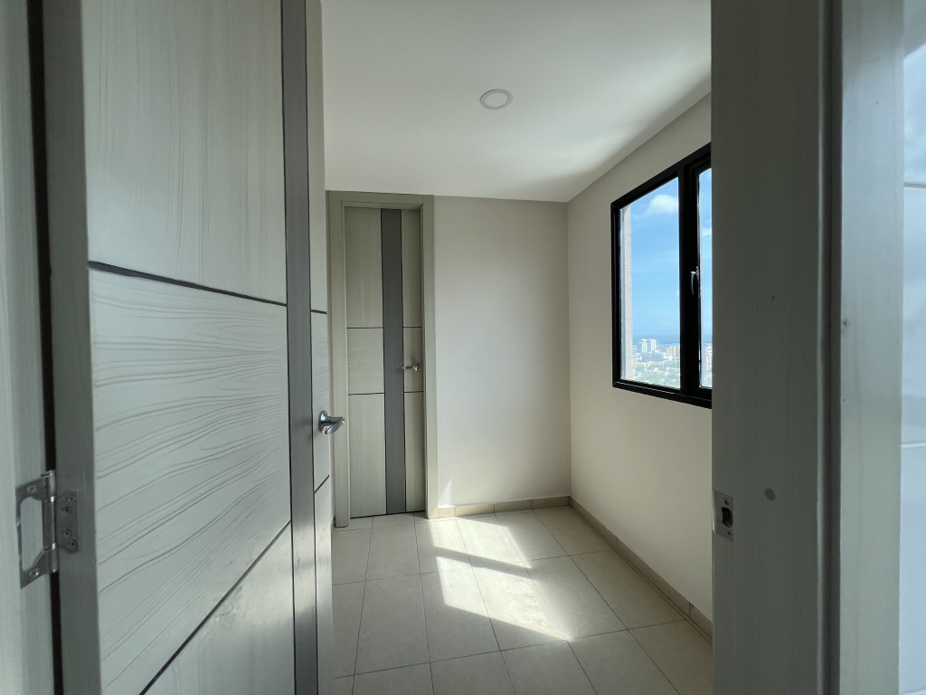 Apartamento en venta en Altos De Riomar, Barranquilla · foto 6 de 18