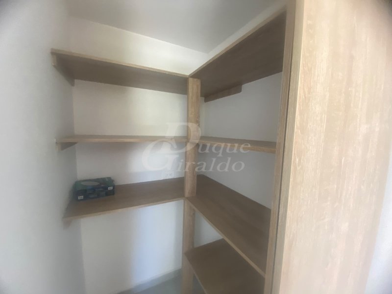 Apartamento en arriendo en Centro, Rionegro · foto 4 de 12
