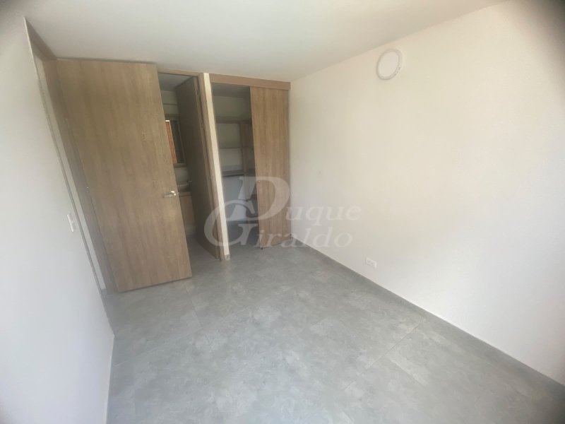 Apartamento en arriendo en Centro, Rionegro · foto 8 de 12