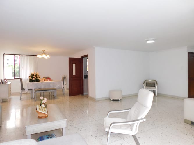 Apartamento de 3 alcobas en venta en Altos Del Prado, Barranquilla, 179 m² · foto 5 de 19