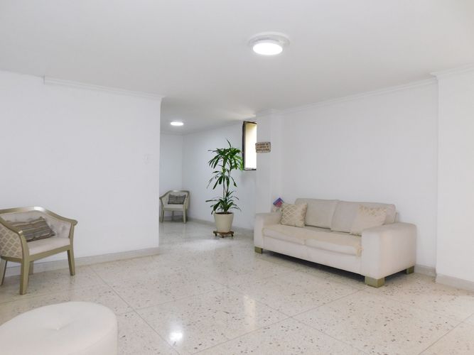 Apartamento de 3 alcobas en venta en Altos Del Prado, Barranquilla, 179 m² · foto 6 de 19