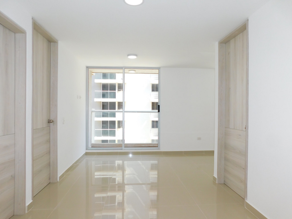 Apartamento en venta en Lagos Del Caujaral, Atlántico · foto 3 de 20