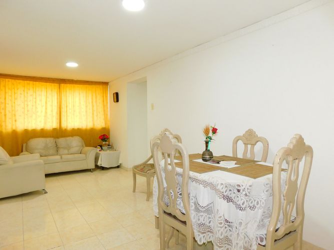 Apartamento de 3 alcobas en venta en Las Tres Avemarias, Barranquilla, 66 m² · foto 2 de 12