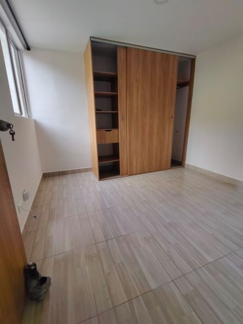 Apartamento de 3 alcobas en venta en Urbanizacion Santa Anita, Sabaneta, 56 m² · foto 4 de 18